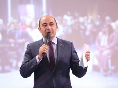 Депутат откликнулся на статью в «НГ» о трагедии Сумгаита: От «бес»-пристрастия остались только «бес»-ы