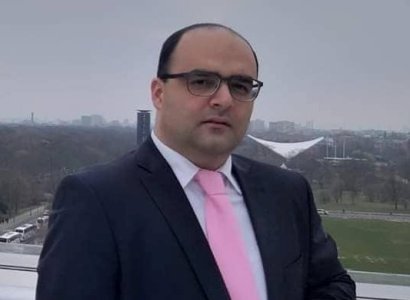 One Armenia political party member addresses Armenian PM