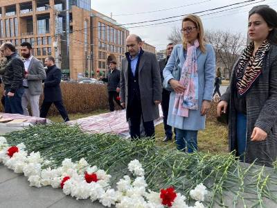 Some members, MPs of Bright Armenia Party pay tribute to March 1, 2008 events' victims
