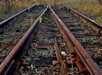 В Армении 85-летняя женщина угодила под поезд