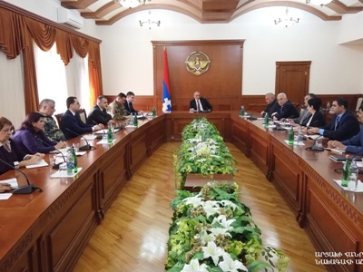 Բակո Սահակյանի մոտ քննարկվել են կորոնավիրուսի կանխարգելման աշխատանքները