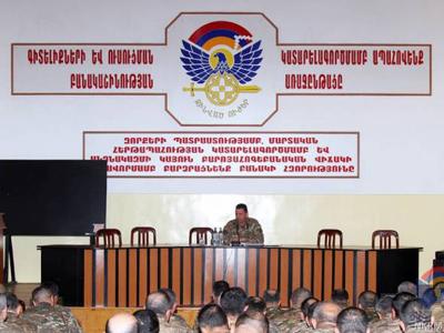Artsakh defense minister holds expanded meeting