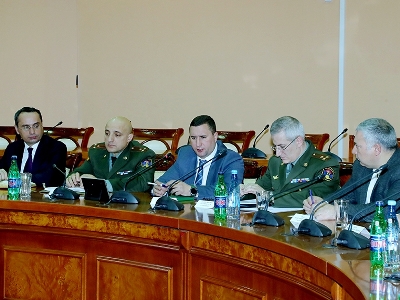 ՊՆ-ում անցկացվել են քննարկումներ՝ կապված բանակի կենտրոնական մարզական ակումբի վերագործարկման հետ