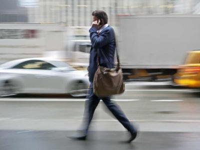 Почему людям хочется ходить во время телефонных разговоров