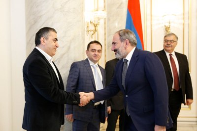 «Փաստ». Ի՞նչ գործարքի մասին է խոսվում Նիկոլ Փաշինյանի եւ ՀՅԴ-ի միջեւ