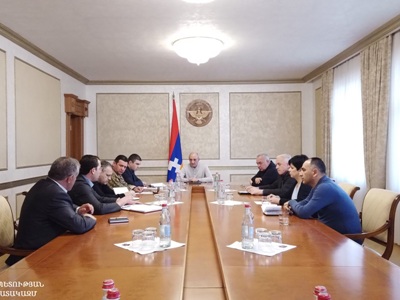 Նախագահ Բակո Սահակյանը աշխատանքային խորհրդակցություն է հրավիրել