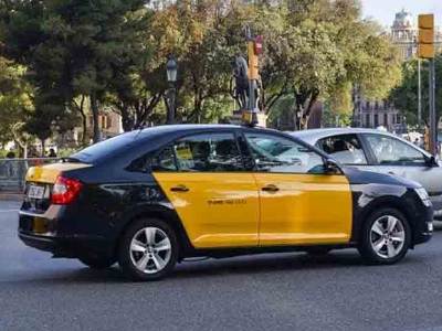 Armenian taxi drivers in Barcelona begin transporting medical workers for free