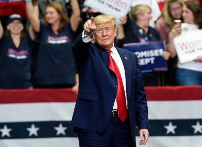 Трамп набрал достаточное число делегатов, чтобы стать кандидатом от республиканцев