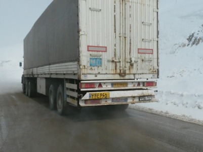 Առատ ձյան պատճառով Դիլիջանի ոլորանները ծանրաքաշ եւ կցորդիչով մեքենաների համար փակ են