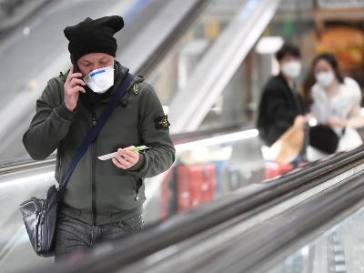 Максимальный штраф за нарушение правил карантина во Франции составляет €375