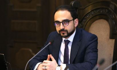 Էջմիածնից ելքի սահմանափակումը և մարդկանց ջերմաչափումը այսօր ժամը 20։00-ից դադարեցվելու է