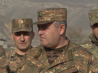 Արտակ Դավթյանն այցելել է զորամասեր