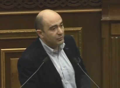 Եկեք իրավական հարցը կարգավորենք, որ պարետատունը ինչ ուզենք՝ չկարողանա մեկնաբանել որպես խուճապ. Էդմոն Մարուքյան
