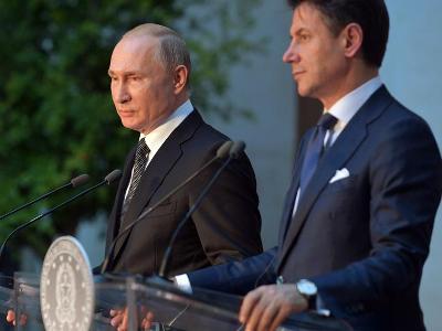 Путин пообещал премьер-министру Италии помочь в борьбе с коронавирусом