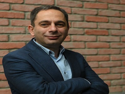 Իրար տեսնելուց «պաչվելով» բարևում են, բայց պահանջում եմ իրանց վերելակը ախտահանել. Հովսեփ Կուբատյան