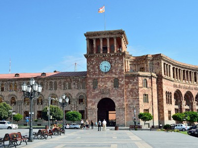 Armenia bans entry of some foreign nationals