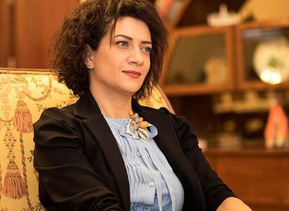 Spokesperson of Armenia PM's wife: Anna Hakobyan constantly disinfects her hands