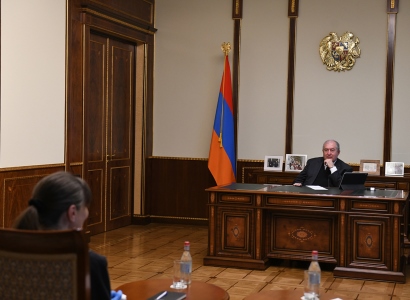 Հայաստանին կտրամադրեն մեծ քանակությամբ թոքերի արհեստական օդափոխության սարքեր. Միլոշևիչը՝ նախագահին
