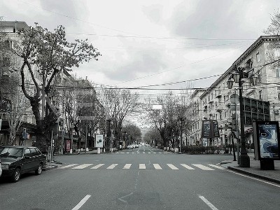 Հայաստանում քաղաքացիների տեղաշարժման սահմանափակումներ մտցնելու մասին պարետի որոշումն ուշացած է. ՀԿ ղեկավար