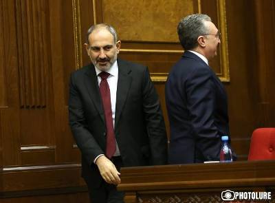 «Հրապարակ». Փաշինյանի իշխանությունը «շպառգալկայի» հույսին է մնացել