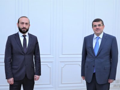 Спикер парламента Армении обсудил с новоизбранным президентом Карабаха ближайшие планы