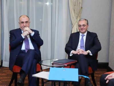 Armenian and Azerbaijani FMs video conference kicks off