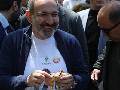 Armenian government cutting expenditures, PM's beloved Citizen's Day events canceled