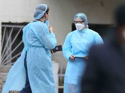 Newspaper: There is silent, unspoken dissatisfaction by Armenia medical staff on COVID-19 "frontline"