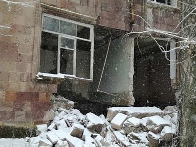 Աշոցք գյուղում մասնակի փլուզվել է 1967-ականներին կառուցված երկհարկանի ոչ բնակելի շինության մի մասը