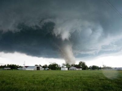 Powerful tornado hit Texas, Oklahoma: at least 5 killed