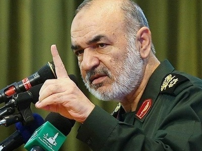Iran will target US warships if they threaten vessels, IRGC says