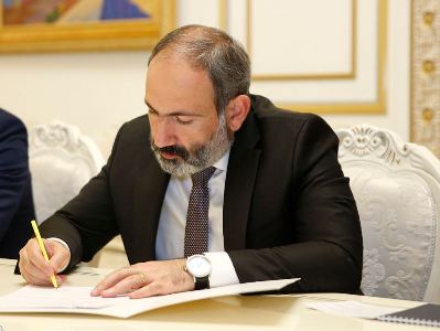 Armenia PM dismisses deputy minister of high-tech industry