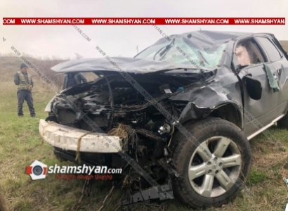 Սյունիքի մարզում Nissan Murano-ն մոտ 50 մետր մի քանի պտույտ շրջվելով՝ հայտնվել է ձորում. կան վիրավորներ