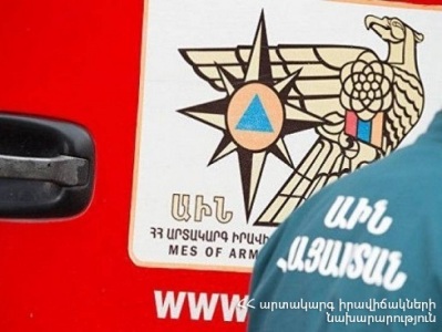 Արշակունյաց պողոտայում ծառի ճյուղը կոտրվել է. առկա է երթևեկելի գոտի ընկնելու վտանգ