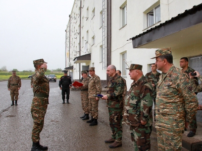 Artsakh President hands state awards to Defense Army's military personnel