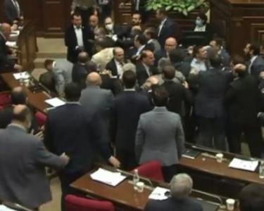 Գլխավոր դատախազությունն ուսումնասիրում է ԱԺ-ում տեղի ունեցած ծեծկռտուքը