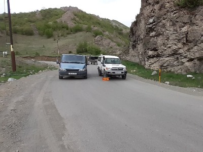 Արցախի ոստիկանության կողմից մեքենաների շարժը վերահսկելու նպատակով տեղադրվել են հատուկ անցակետեր