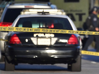 One killed, two wounded in shooting at US motel