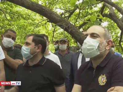 «Էս ինչքան մարդ է հավաքվել, նախապես իմացել են որ գալո՞ւ եմ. Փաշինյանը զարմացավ