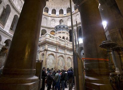 Храм Гроба Господня открылся для духовенства