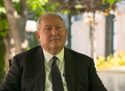 Armenia President posthumously awards Grandmaster Arsen Yeghiazaryan