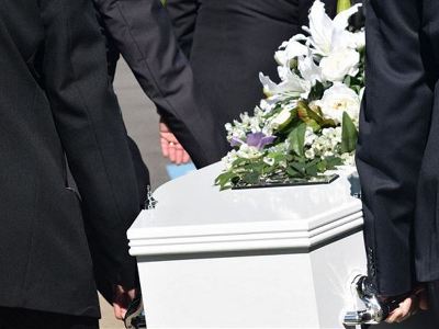 Родители по ошибке заживо похоронили младенца