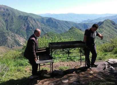 Ցախաց քար հուշարձանի տարածքում խորովածի մանղալը հանվել է (ֆոտո)