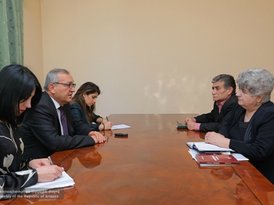 Artsakh parliamentary speaker receives presidents of unions of missing and deceased freedom fighters