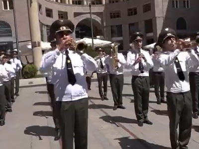 Band of General Staff of Armed Forces of Armenia congratulates with musical performances