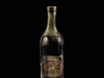 1762 թվականի կոնյակի շիշը Sotheby's-ում վաճառվել է 144 հազար դոլարով
