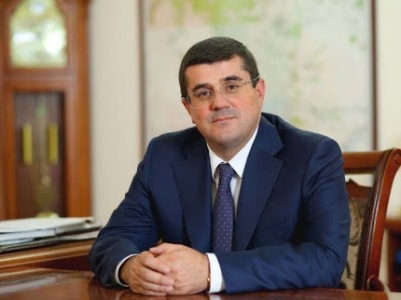 «Սա միանշանակ չի ընդունվել». Արայիկ Հարությունյանը նոր նախարարին շնորհել է գեներալ-մայորի կոչում