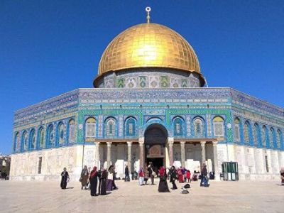 Al-Aqsa Mosque reopens