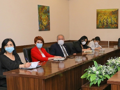 Արցախի ԱԺ մշտական հանձնաժողովում ընդունել են նոր նախարարին