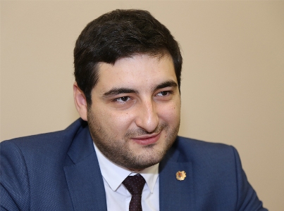 Այո, չունենք չնչին գումարով օբյեկտ յուրացնելու, «ախռանիկների» միջոցով մարդ ծեծելու եւ ունեզրկելու փորձ. Սիփան Փաշինյան
